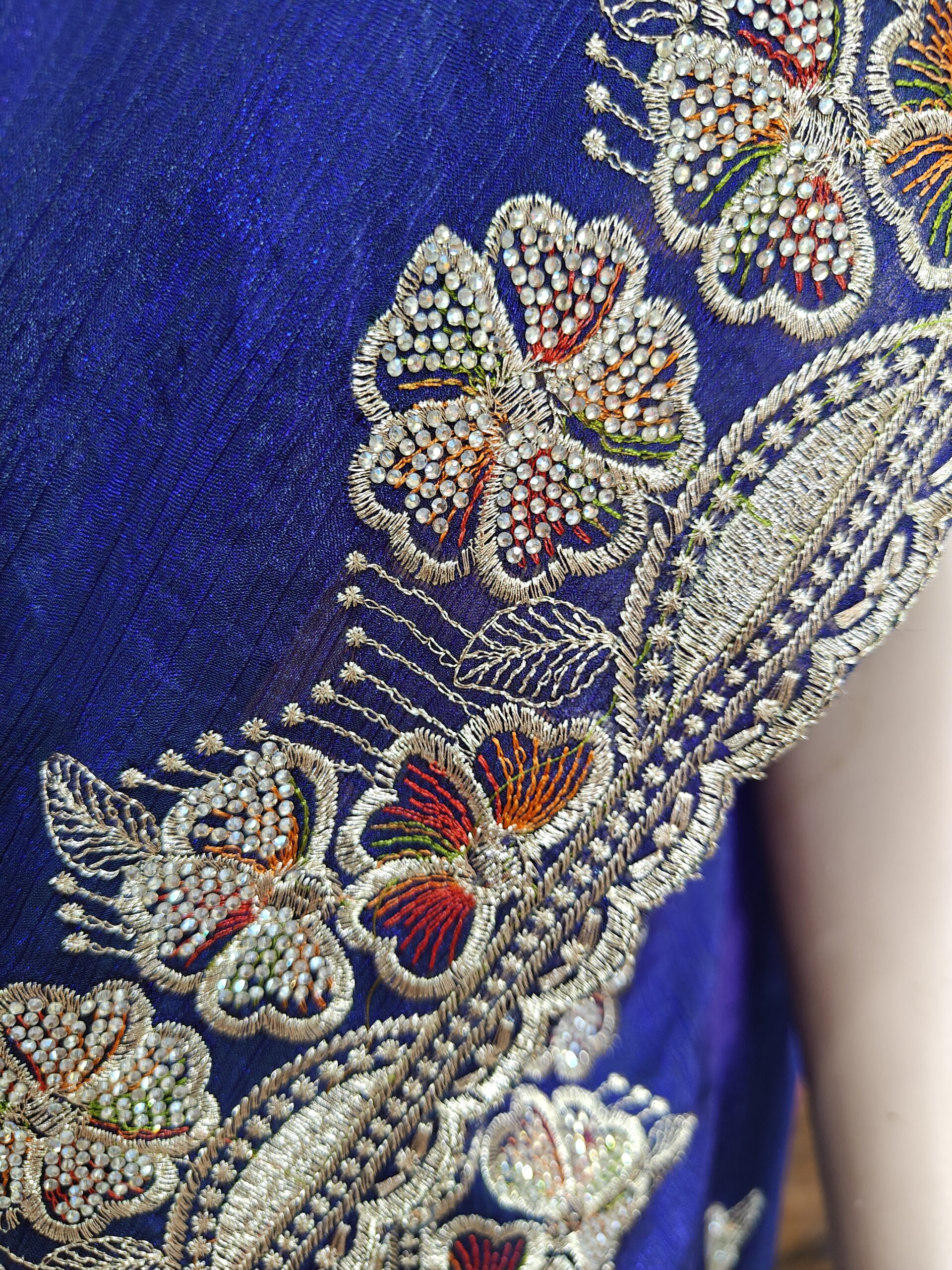 Heavy Stone Work Designer Saree with Floral Resham & Zari Border Work - Image 2