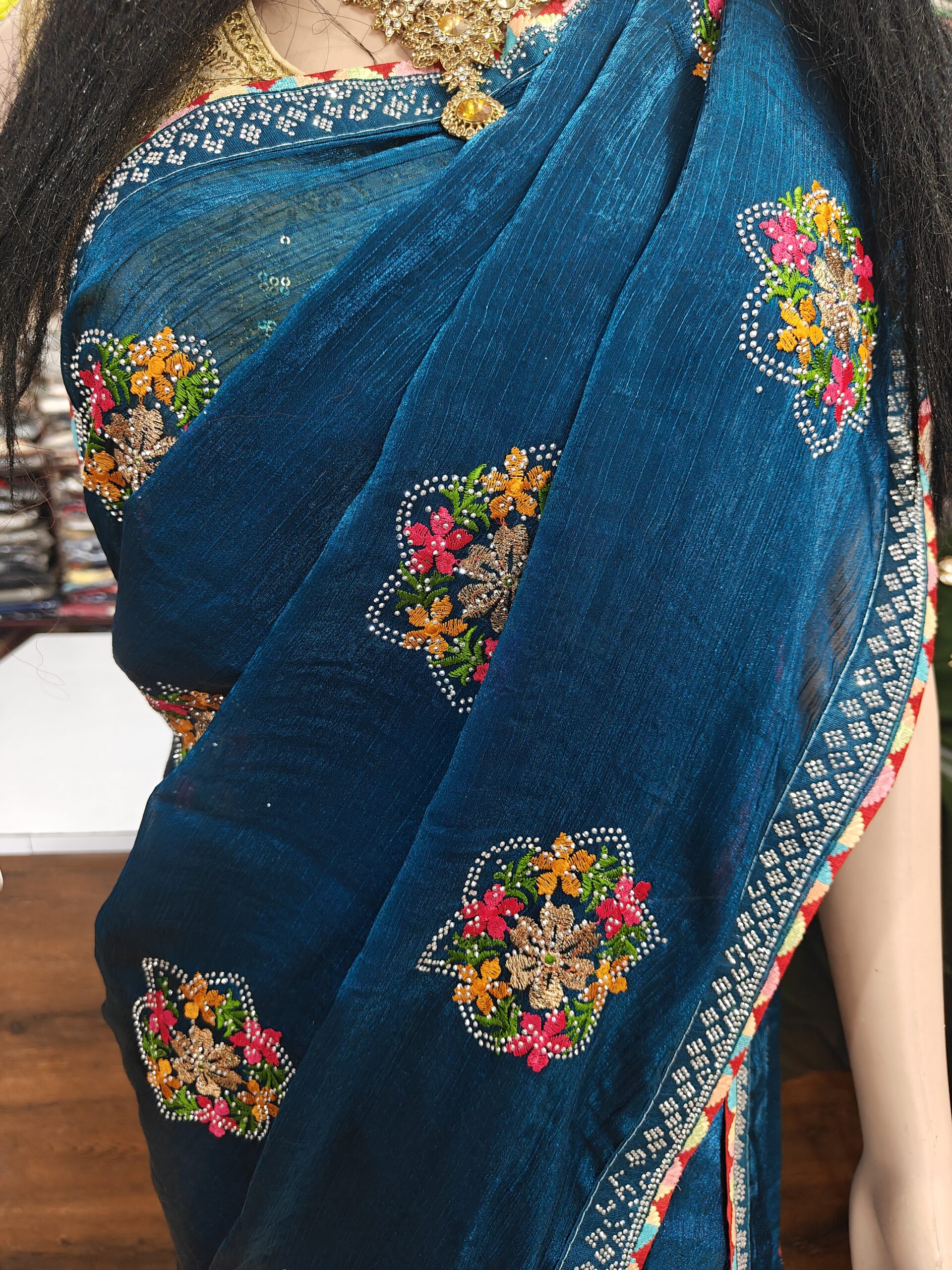 Beautiful Fendy Fabric Saree with Resham Dhaga & Stone Work Premium Party Wear ✨